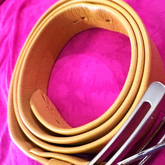 BeltMania STYLE F Sz 36 MUSTARD color Belt Genuine Leather Italy silver buckle